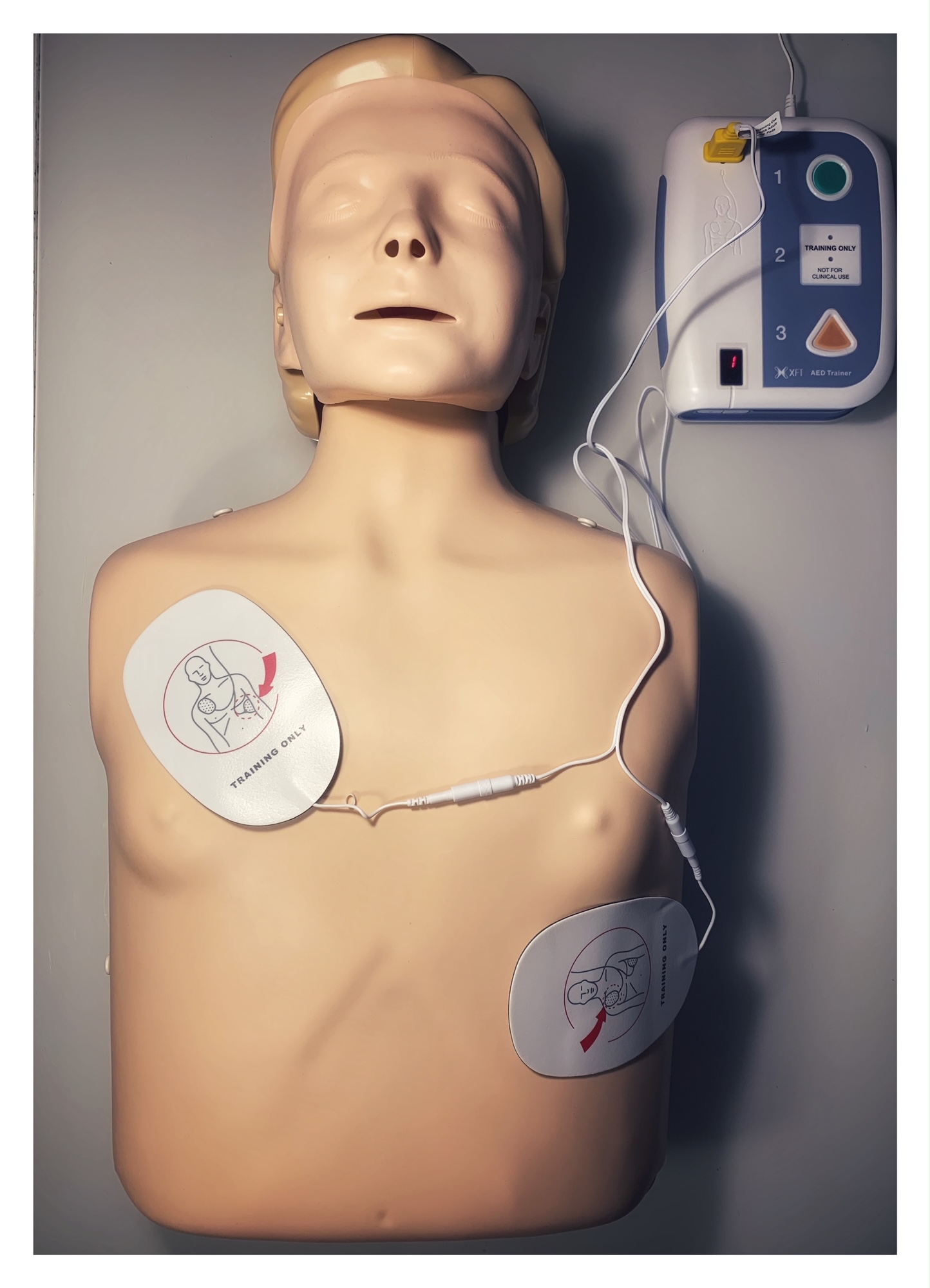 BHP Oferta - fantom, defibrylator AED